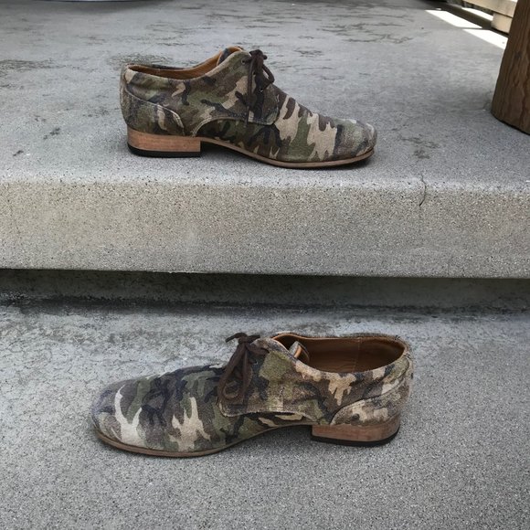Fluevog Radio CBC Camo Oxfords Size 7.5 - Picture 3 of 10